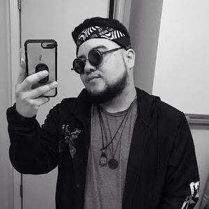 Meet your Posher, Augusto